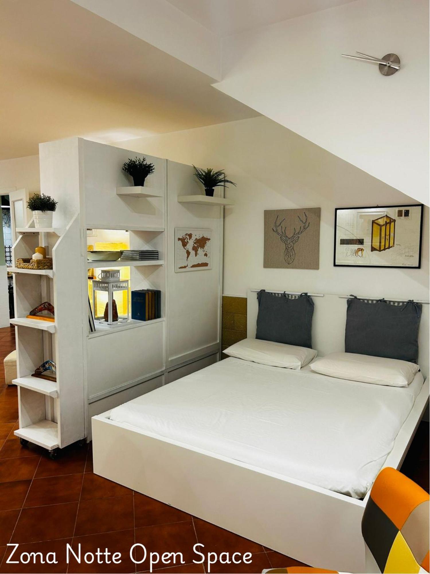 Raggi Di Sole Apartment Бари Экстерьер фото
